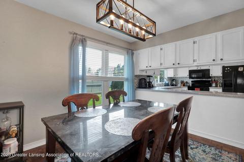 3252 Hitching Post Rd, Dewitt, MI 48820 photo 6