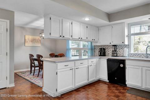 3252 Hitching Post Rd, Dewitt, MI 48820 photo 4