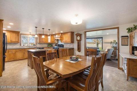 298 E Roosevelt Rd, Ashley, MI 48806 photo 9