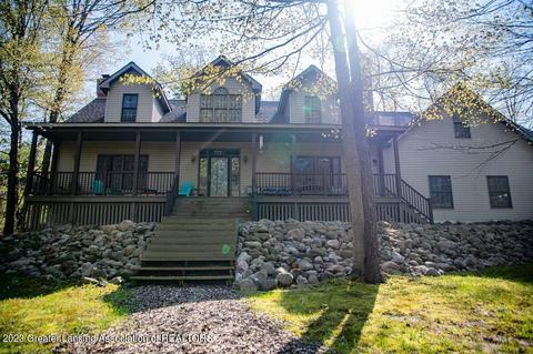 1815 S Onondaga Rd, Mason, MI 48854