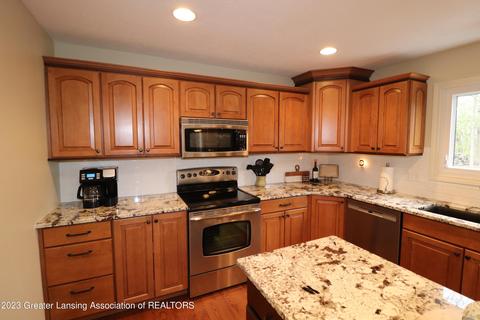 11653 Hidden Spring Trl, Dewitt, MI 48820 photo 14
