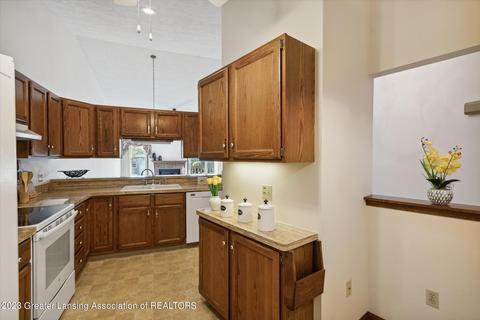 2017 Rendall Dr, Jackson, MI 49201 photo 8