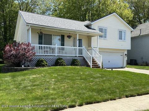 121 Coventry Ln, Mason, MI 48854