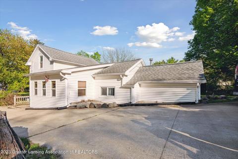 872 S Barnes St, Mason, MI 48854