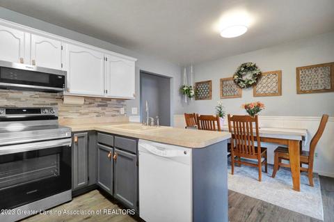 1130 Turner St, Dewitt, MI 48820 photo 10