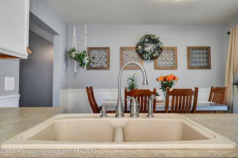 1130 Turner St, Dewitt, MI 48820 photo 14