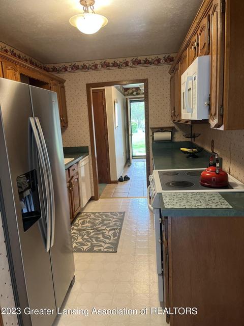 13451 Beardslee Rd, Perry, MI 48872 photo 4