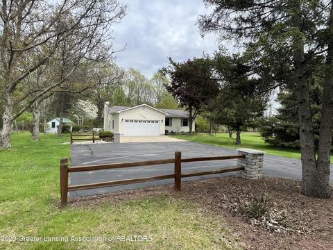 13451 Beardslee Rd, Perry, MI 48872 photo 2
