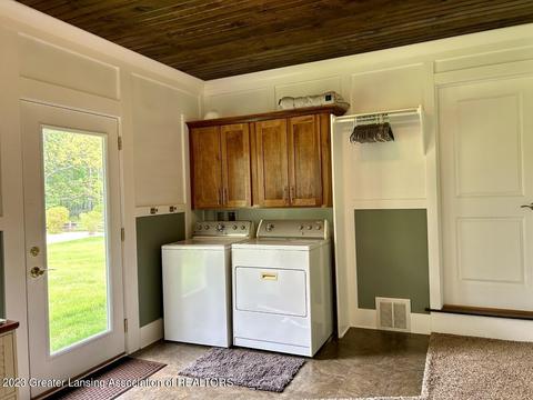 1125 E Twinbrook Dr, Dewitt, MI 48820 photo 9