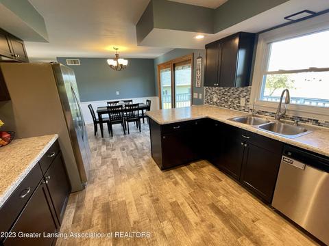 11481 Chandler Rd, Dewitt, MI 48820 photo 6