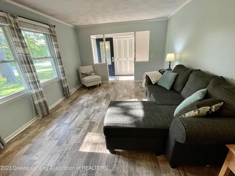 11481 Chandler Rd, Dewitt, MI 48820 photo 8