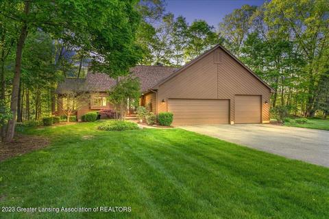 12895 Oneida Woods Trl, Grand Ledge, MI 48837