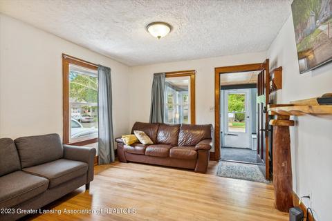 2415 Forest Ave, Lansing, MI 48910 photo 6