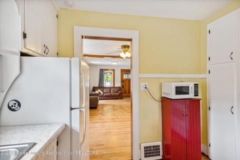 2415 Forest Ave, Lansing, MI 48910 photo 14
