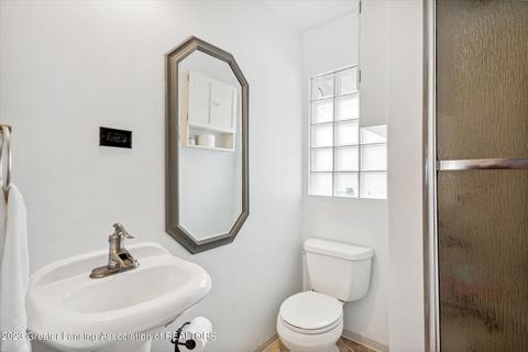 2415 Forest Ave, Lansing, MI 48910 photo 17