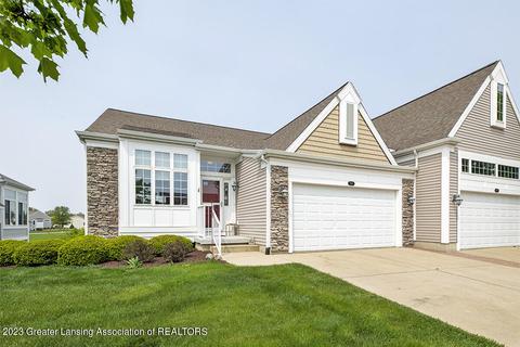 7501 Roxborough Ln # 34, Grand Ledge, MI 48837