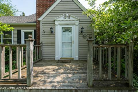 206 E Main St, Dewitt, MI 48820 photo 2
