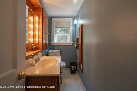 206 E Main St, Dewitt, MI 48820 photo 15
