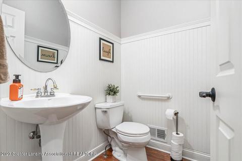 5593 Wild Iris Ln, Haslett, MI 48840 photo 20