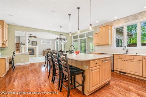 5593 Wild Iris Ln, Haslett, MI 48840 photo 9
