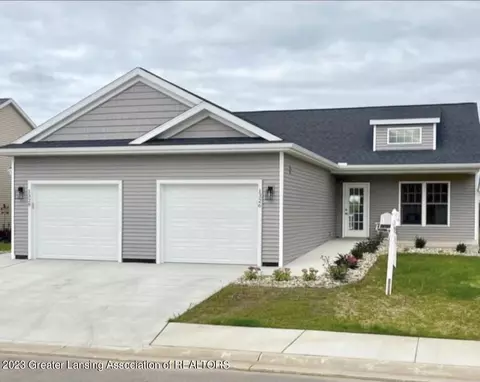 1326 Fieldstone Dr, Saint Johns, MI 48879
