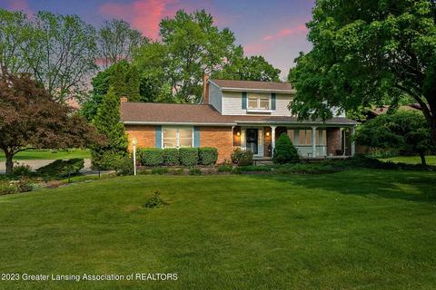 6054 Skyline Dr, East Lansing, MI 48823