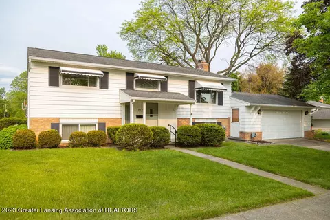 1824 Springfield Ln, Lansing, MI 48912