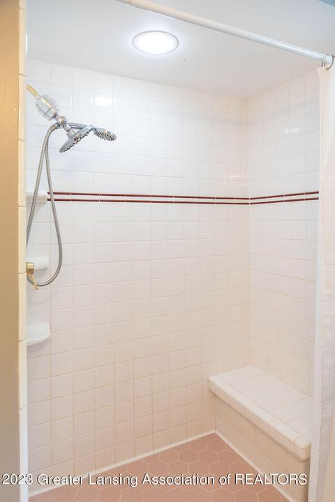4427 Barton Rd, Lansing, MI 48917 photo 45