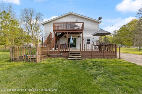 8640 W Herbison Rd, Eagle, MI 48822 photo 4
