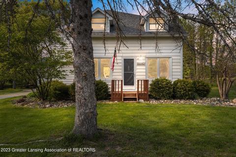 8640 W Herbison Rd, Eagle, MI 48822