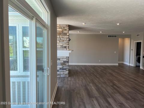 3660 Venice Dr, Dewitt, MI 48820 photo 13