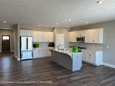 3660 Venice Dr, Dewitt, MI 48820 photo 10