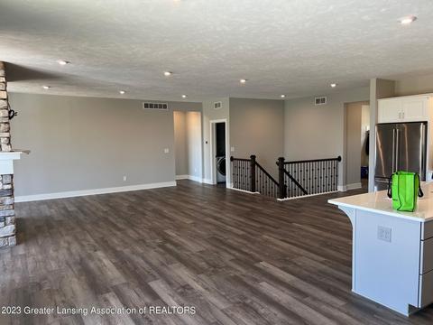 3660 Venice Dr, Dewitt, MI 48820 photo 11