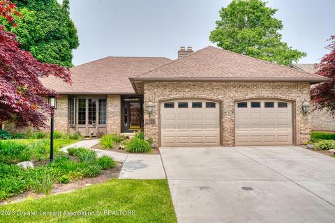 3618 Muirfield Dr, Lansing, MI 48911