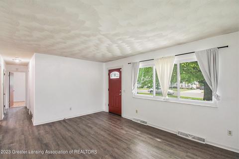 402 S Dibble Blvd, Lansing, MI 48917 photo 7