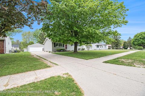 402 S Dibble Blvd, Lansing, MI 48917 photo 2