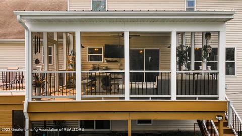 17 Three Oaks Rd, Okemos, MI 48864 photo 4