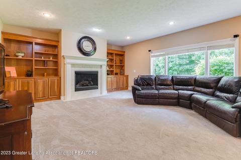 4300 Chancellor Dr, Dewitt, MI 48820 photo 11