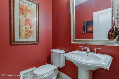 4300 Chancellor Dr, Dewitt, MI 48820 photo 12