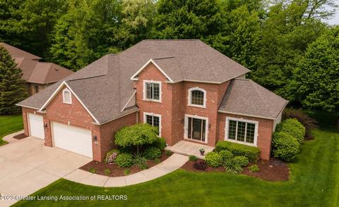 4300 Chancellor Dr, Dewitt, MI 48820 photo 2