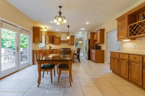 4300 Chancellor Dr, Dewitt, MI 48820 photo 9