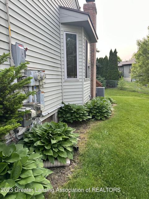 407409 Hickory St, Dewitt, MI 48820 photo 6