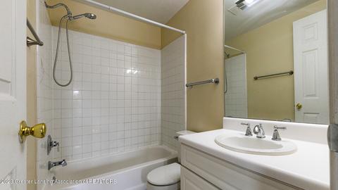 6318 Beechfield Dr, Lansing, MI 48911 photo 12