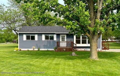 1051 S Scott Rd, Saint Johns, MI 48879
