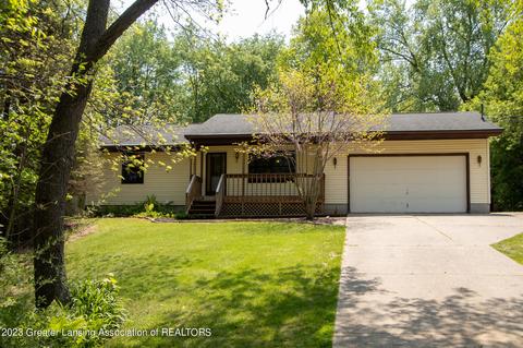 5975 Harper Rd, Holt, MI 48842