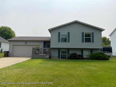 1269 Porter Dr, Charlotte, MI 48813