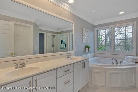 2056 N Timberview Dr, Okemos, MI 48864 photo 29