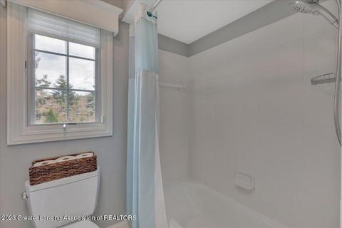 2056 N Timberview Dr, Okemos, MI 48864 photo 34