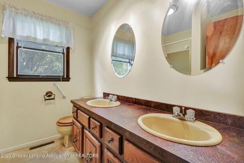 1651 W Alward Rd, Dewitt, MI 48820 photo 22