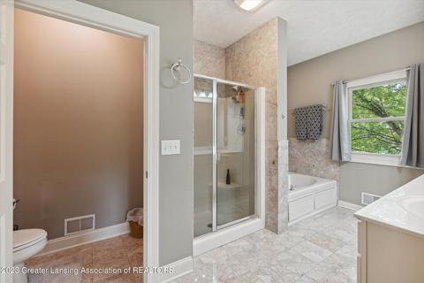 2027 Arbor Meadows Dr, Dewitt, MI 48820 photo 26